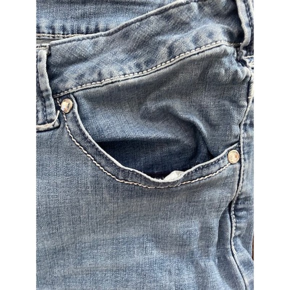 Lee Women Size 22 Denim Jeans Rhinestone Accents (see measurements!)‎ - Picture 3 of 5